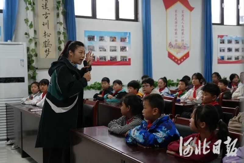 遷安百場(chǎng)文化大講堂 厚植書(shū)香底蘊(yùn)